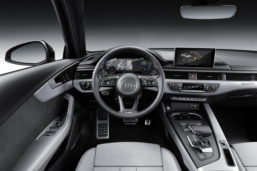 Торпедо Audi A4 S-Line Quattro 2018 года  (WW) (фото 15 из 17)